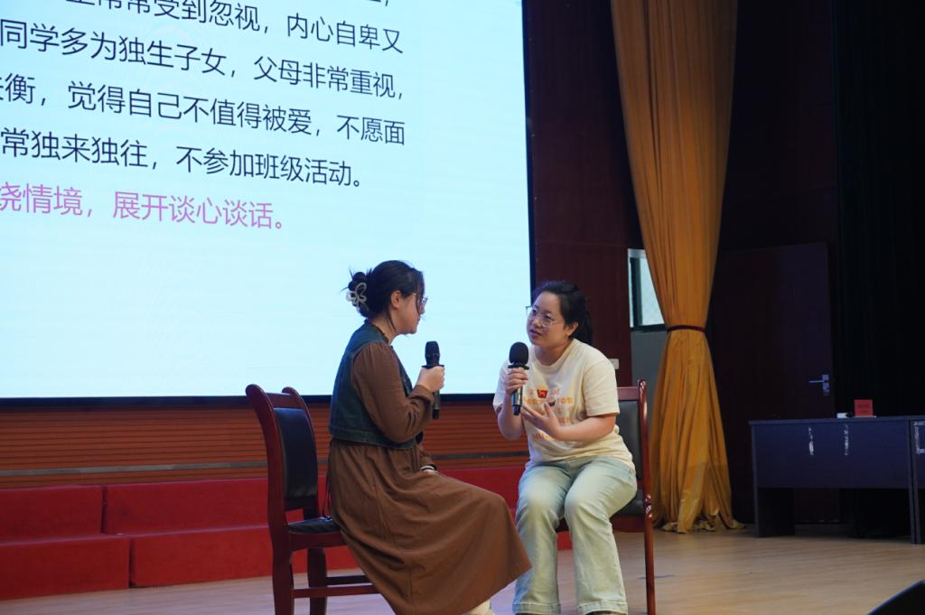 免费观看已满十八岁电视剧两女
