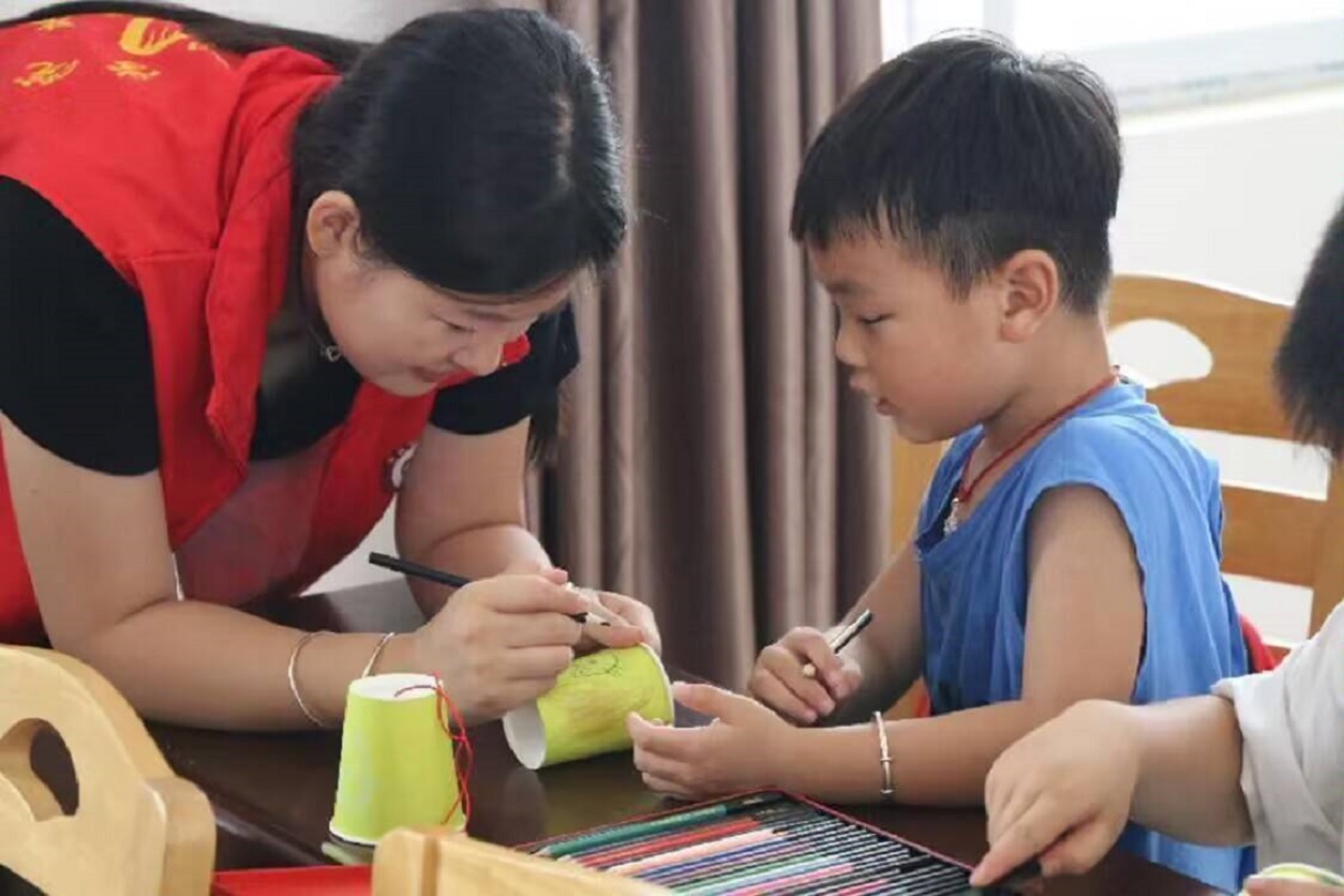 免费观看已满十八岁电视剧两女