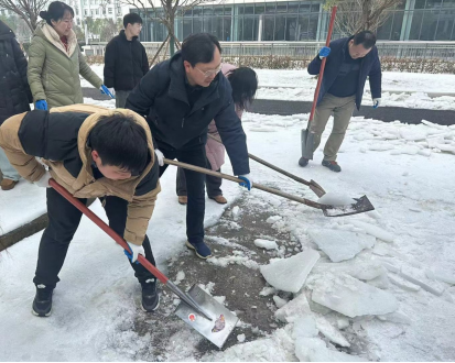免费观看已满十八岁电视剧两女