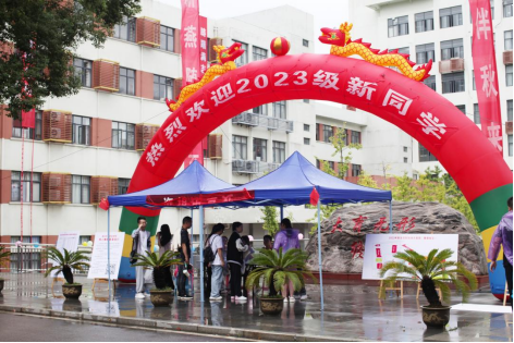 免费观看已满十八岁电视剧两女