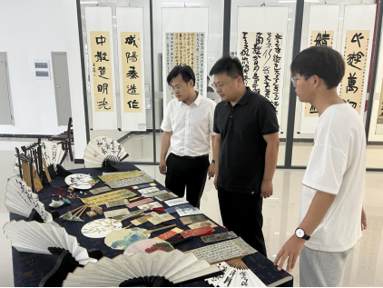 免费观看已满十八岁电视剧两女