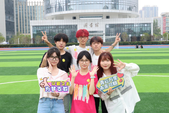 免费观看已满十八岁电视剧两女