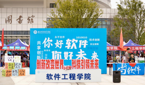 免费观看已满十八岁电视剧两女