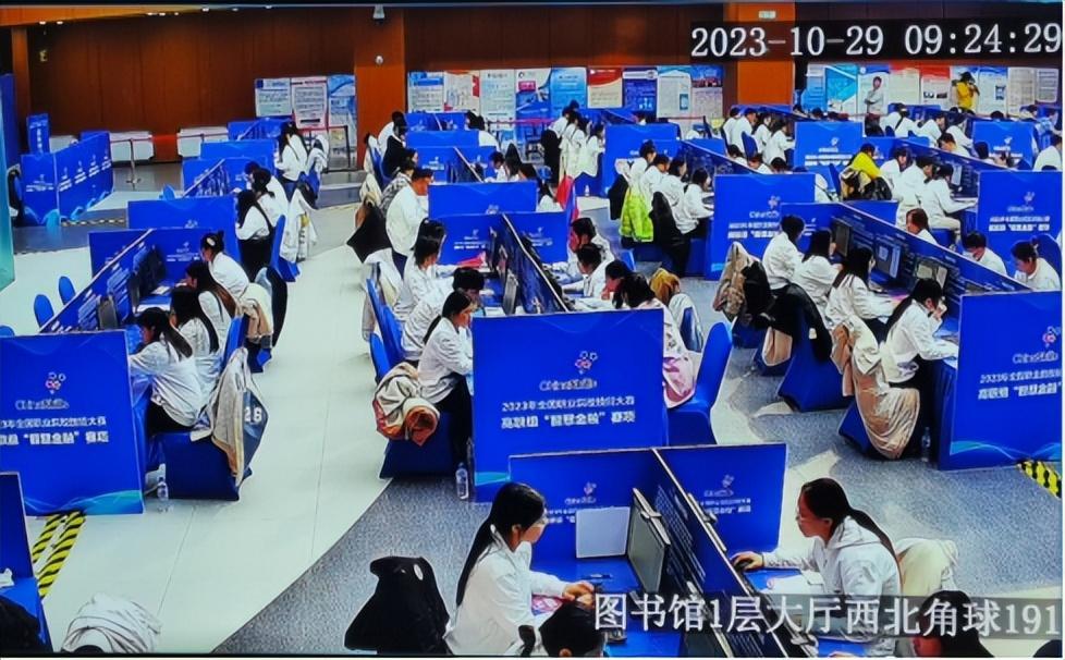 免费观看已满十八岁电视剧两女