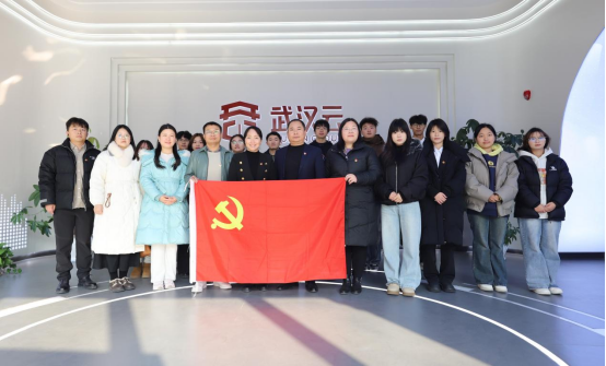 免费观看已满十八岁电视剧两女
