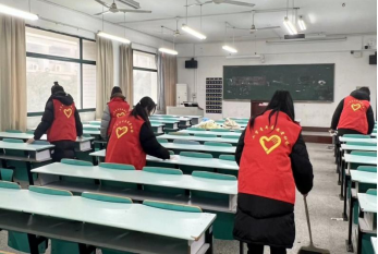 免费观看已满十八岁电视剧两女