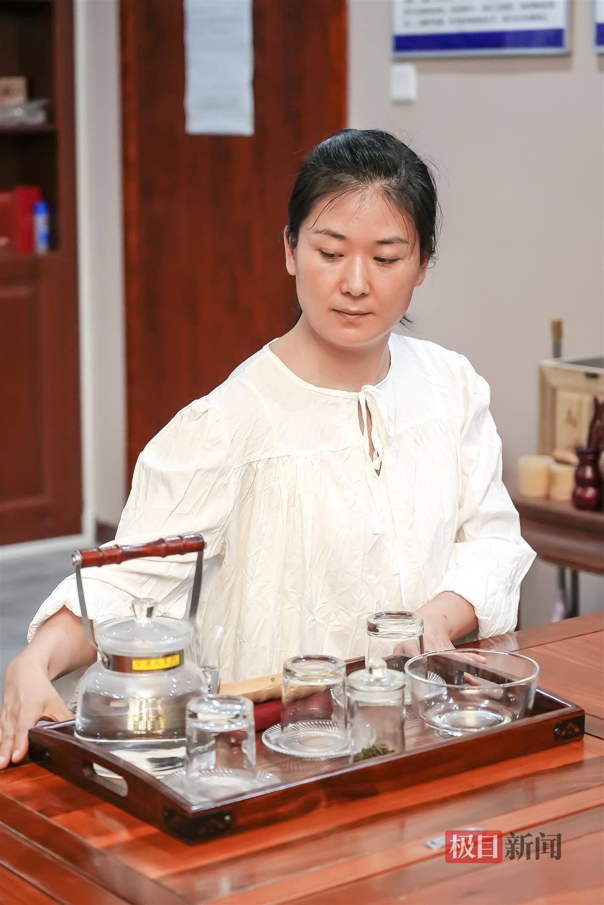 免费观看已满十八岁电视剧两女