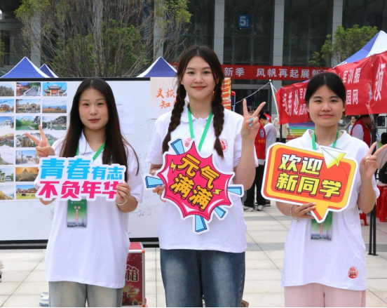 免费观看已满十八岁电视剧两女