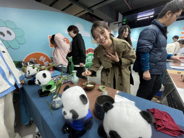 免费观看已满十八岁电视剧两女