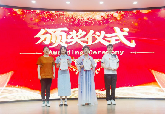 免费观看已满十八岁电视剧两女