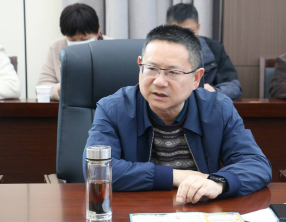 免费观看已满十八岁电视剧两女