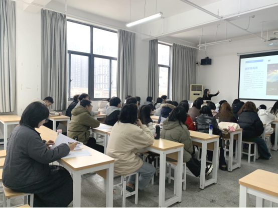 免费观看已满十八岁电视剧两女