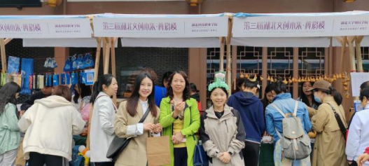 免费观看已满十八岁电视剧两女