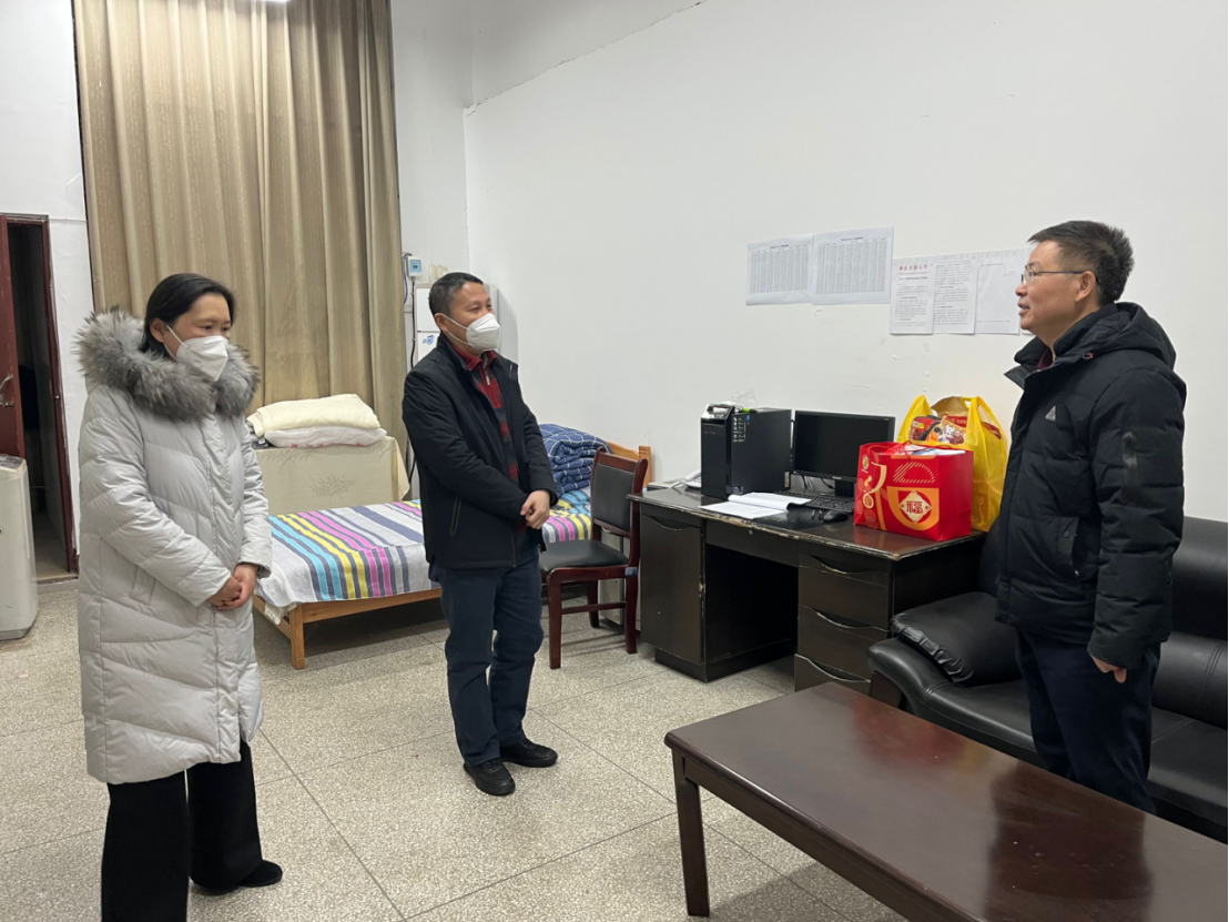 免费观看已满十八岁电视剧两女