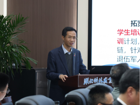 免费观看已满十八岁电视剧两女