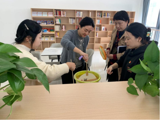 免费观看已满十八岁电视剧两女