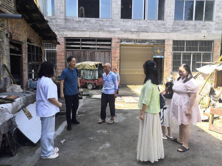 免费观看已满十八岁电视剧两女