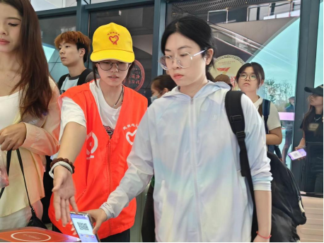 免费观看已满十八岁电视剧两女