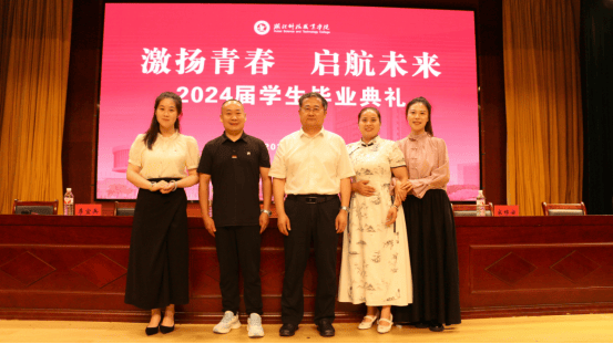 免费观看已满十八岁电视剧两女