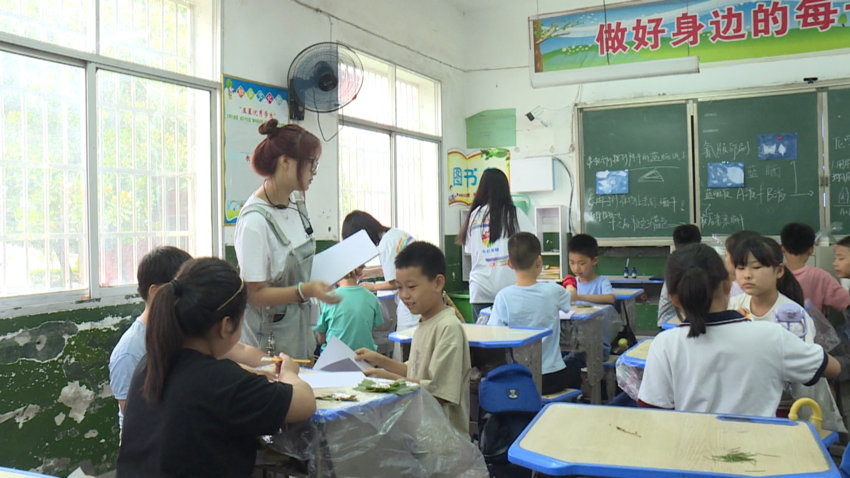免费观看已满十八岁电视剧两女